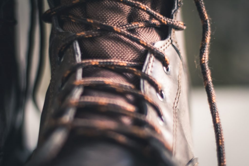 why-is-it-important-to-know-how-to-tie-your-work-boots